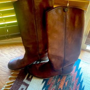 Frye tall boots like new